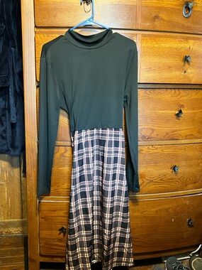 Black Top Plaid Midi Dress